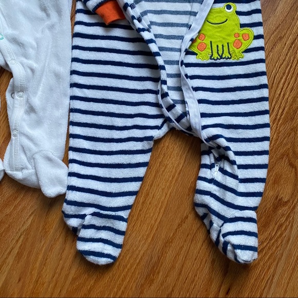 Carter’s 6 months footie pjs - Picture 6 of 8